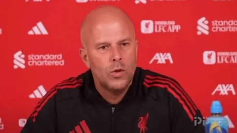 《英雄联盟》主播逆境求生：意外致盲仍创“真实技能”重返大师段位