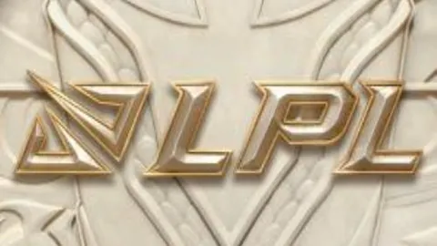 滕哈赫遭纽卡击败后，积极争取球队核心球员拥护